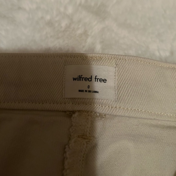 ARITZIA cream colored cargo pants - Picture 2 of 3
